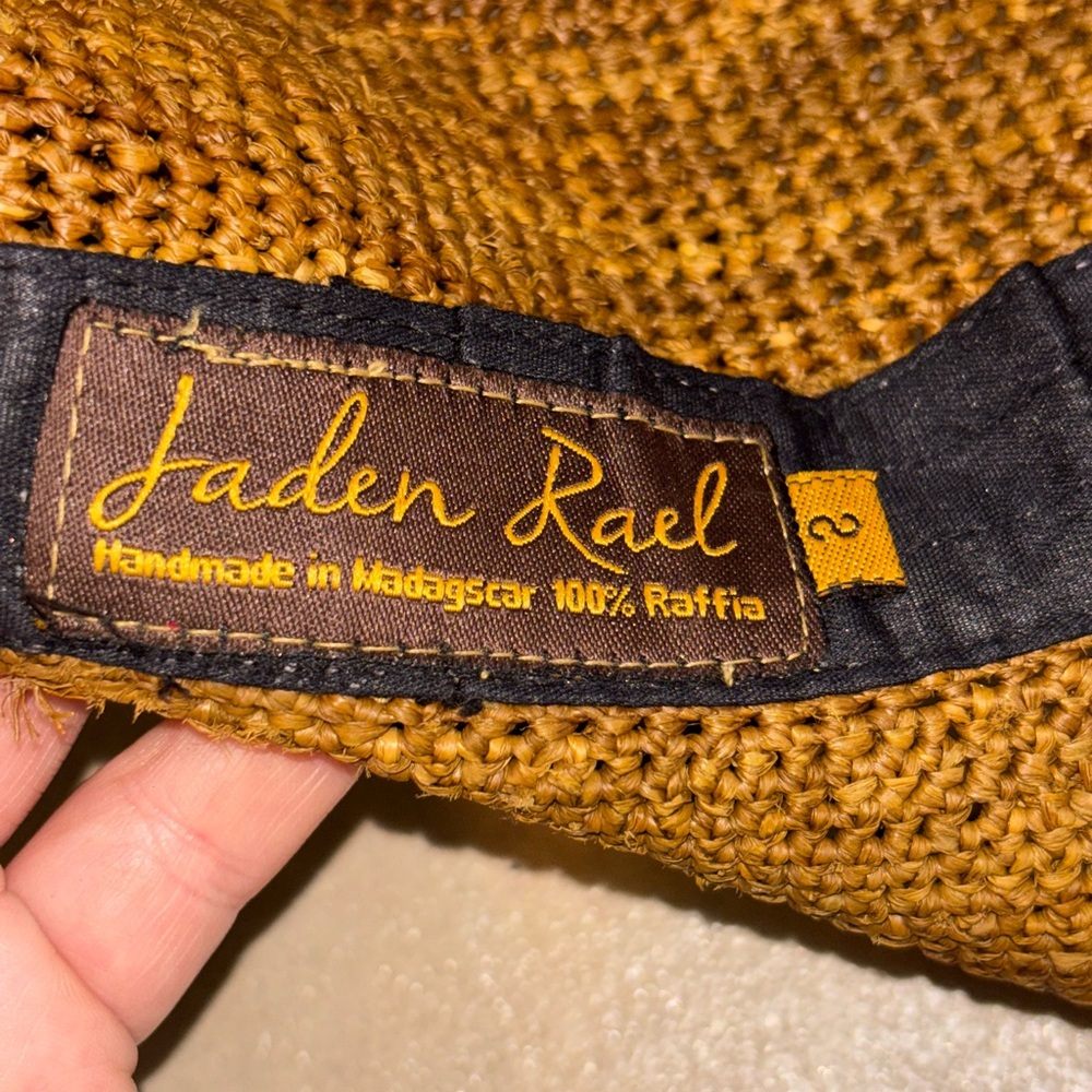 Madagascar made Raffia Woven Hat Gardening Sun Handmade - Picture 7 of 7